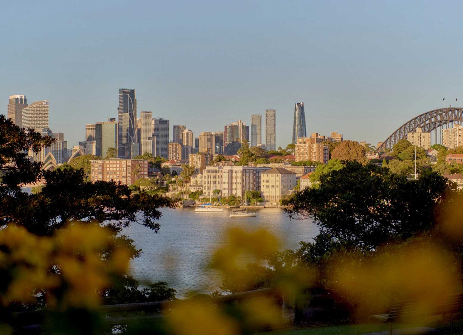 Kirribilli’s green streets meet Sydney’s most iconic harbour
                                            views